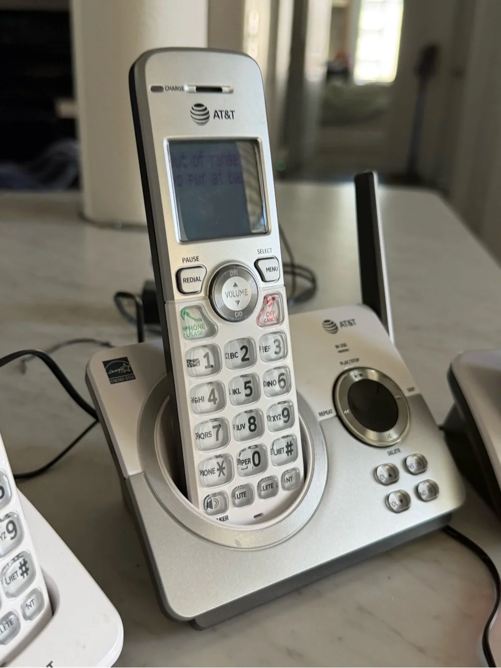 AT&T DL7310 Cordless Phone Digital Answering System w/ Bluetooth